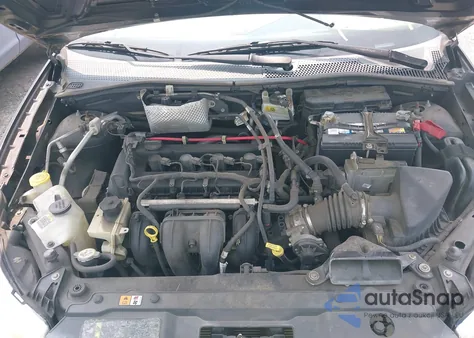 2008 Ford Focus Se/Ses z USA, uszkodzony, nr VIN 1FAHP33N28W202666